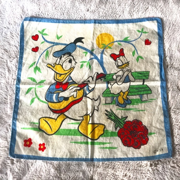 Walt Disney Production Daisy & Donald Duck Handkerchief - Picture 1 of 3